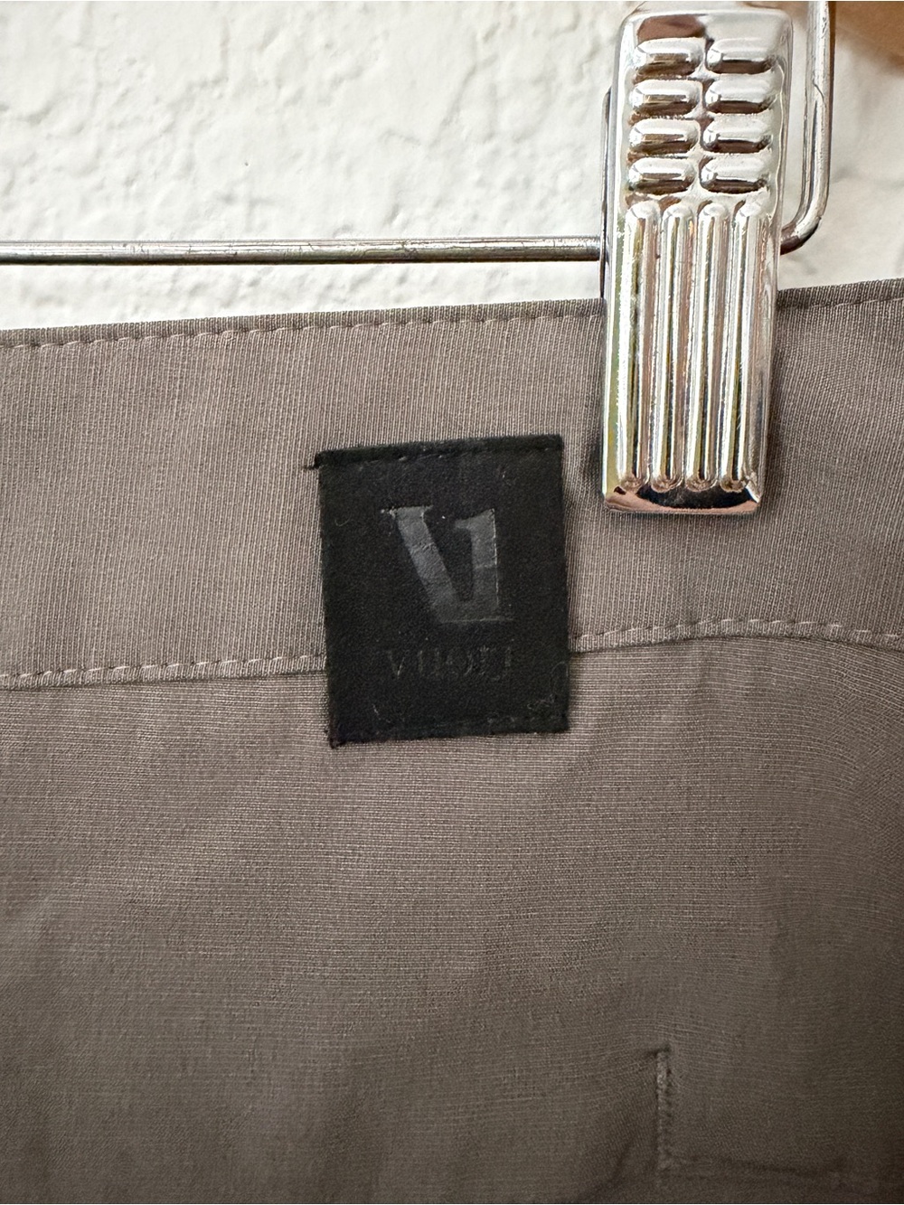 VUORI Men's Aim Brown-Gray Performance Shorts 36 - Picture 7 of 9